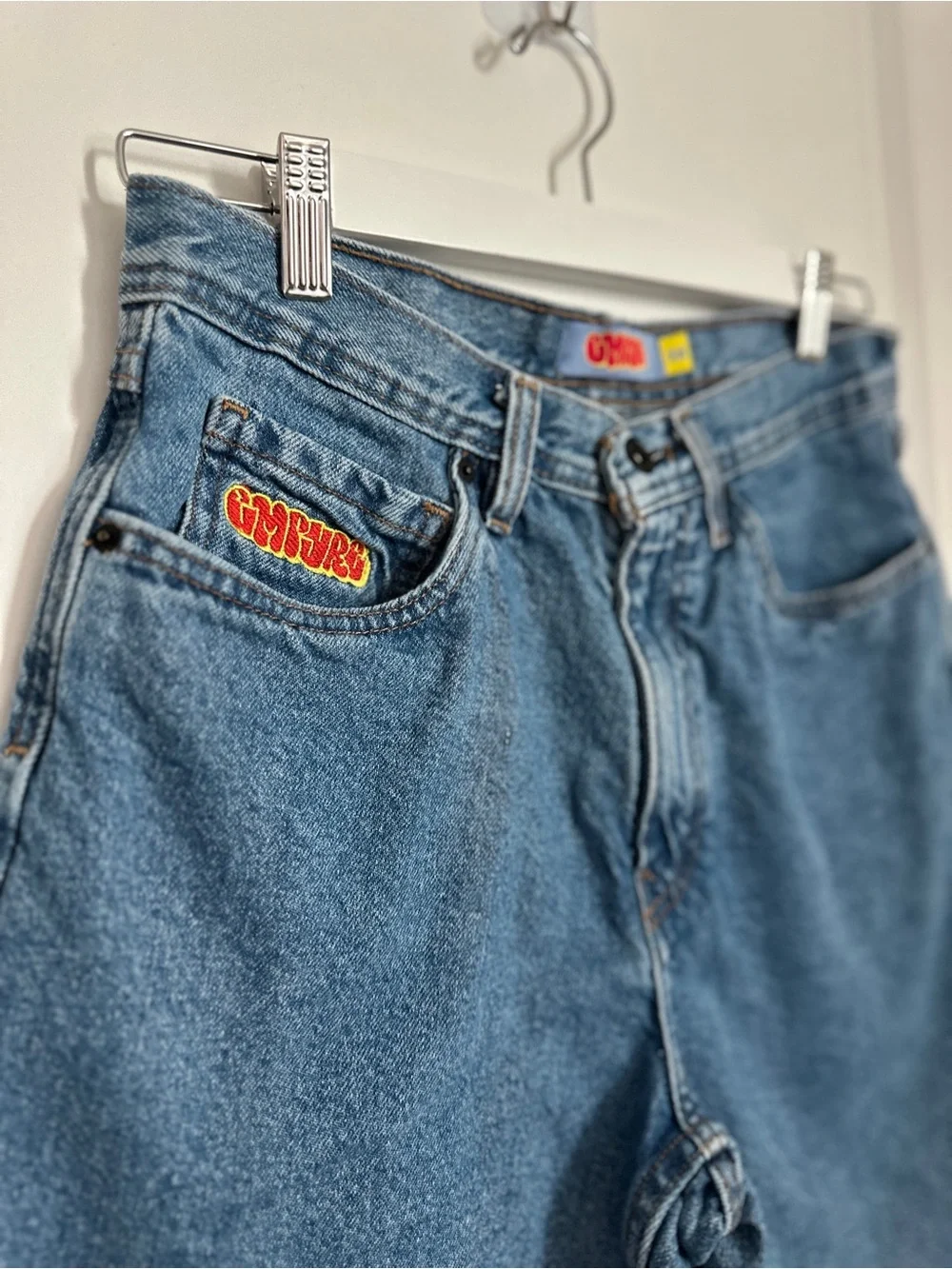 Empyre blue wash denim relax skate jorts